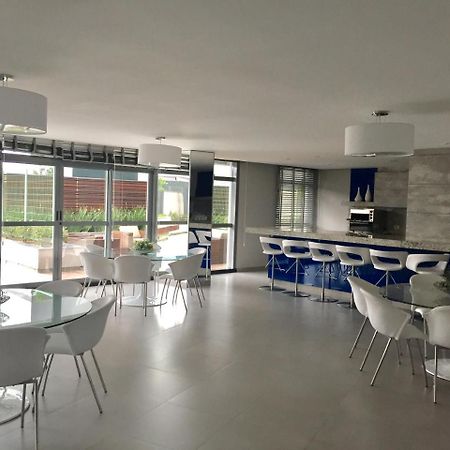 Estudio Moderno Com Linda Vista Para A Serra Curitiba Eksteriør billede