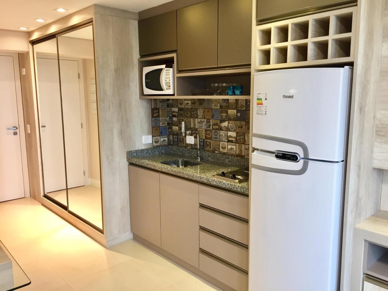 Estudio Moderno Com Linda Vista Para A Serra Curitiba Eksteriør billede